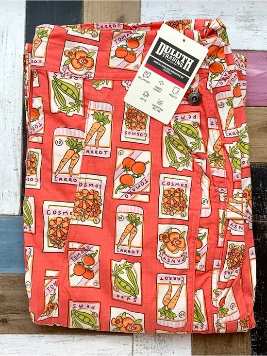 NWT Duluth Medium x35L Heirloom Gardening Bib Overalls Coral Seed Packets Farm - Picture 7 of 9